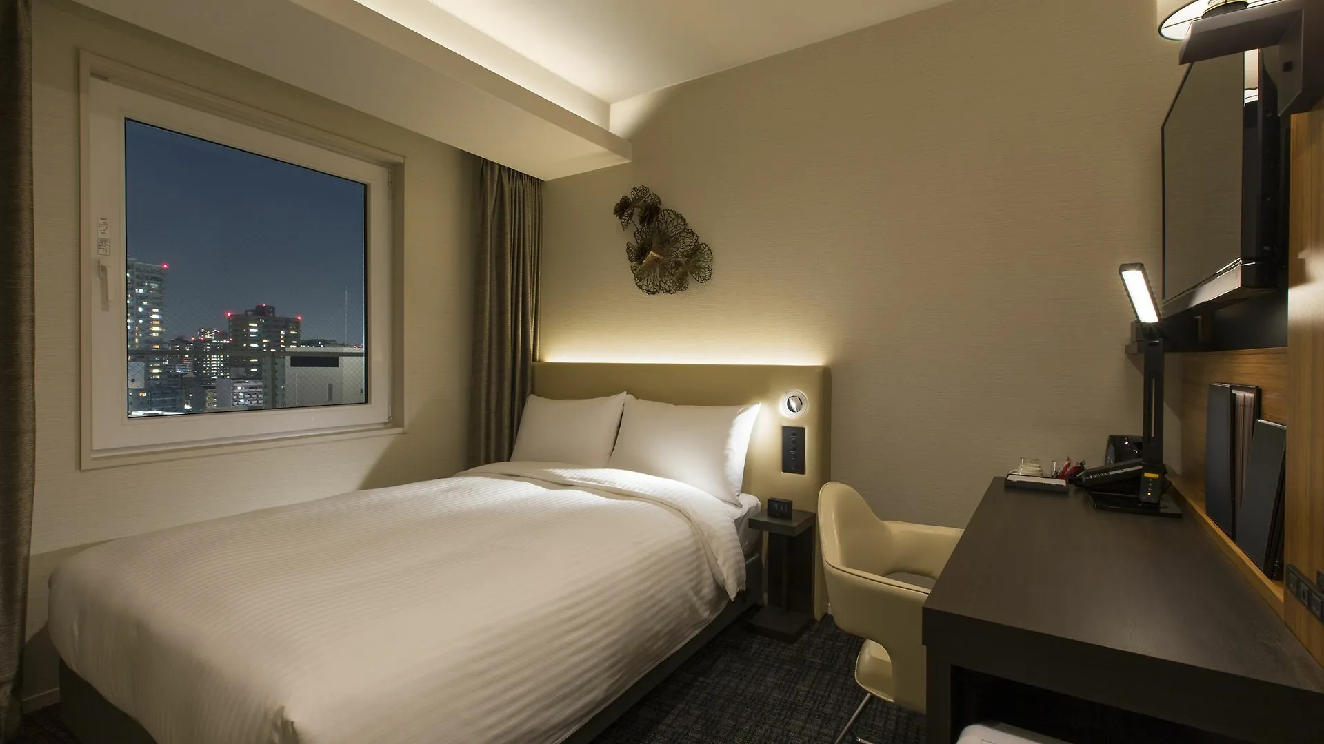 Premier Hotel Cabin President Osaka